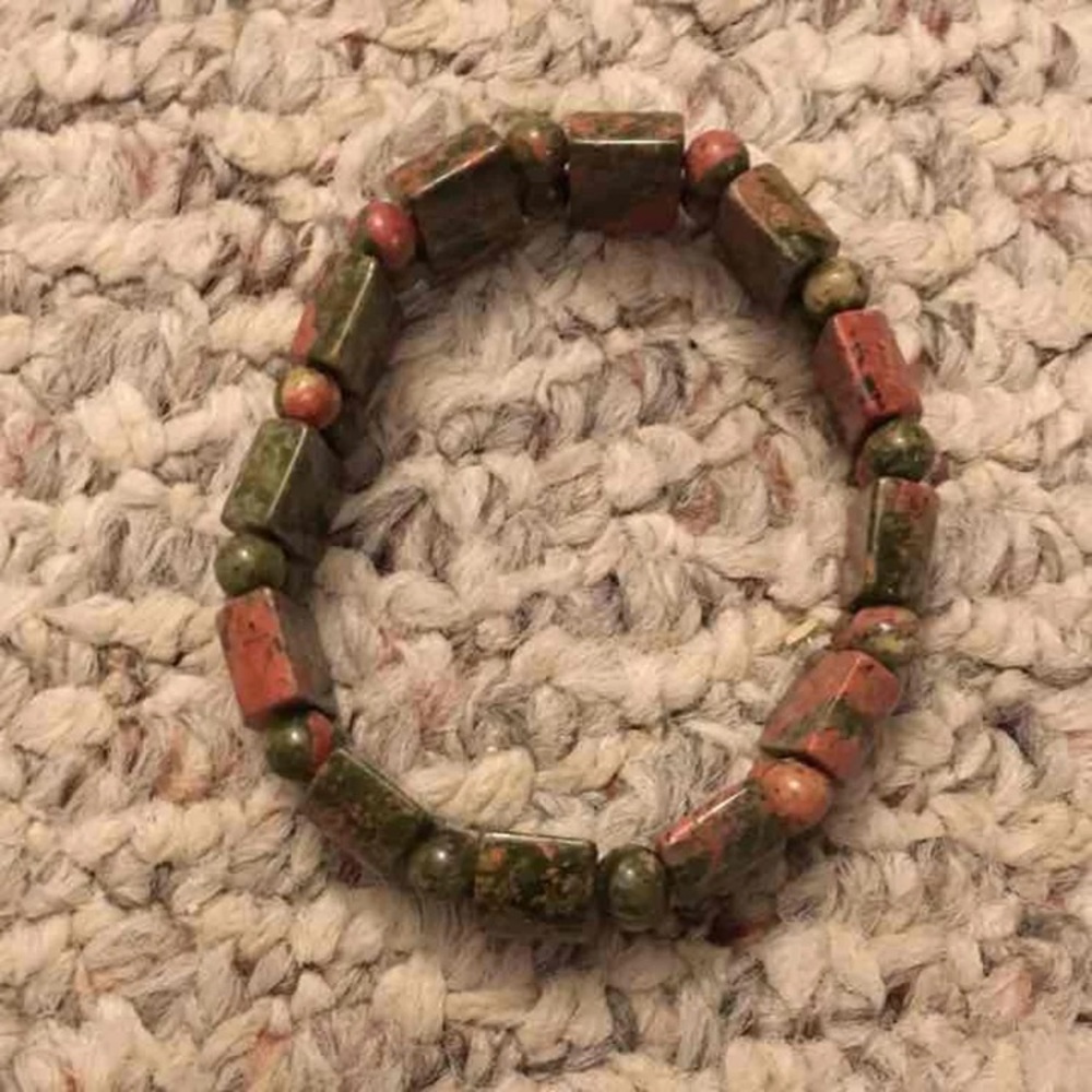 Stone Jewelry Set - Picture 2 of 4